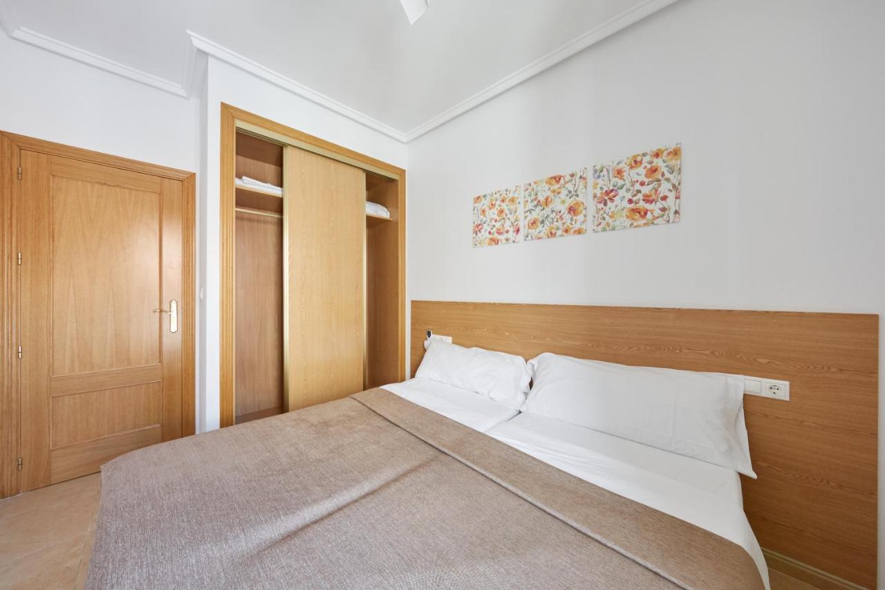 Apartamentos Wayteko Alicante Esterno foto