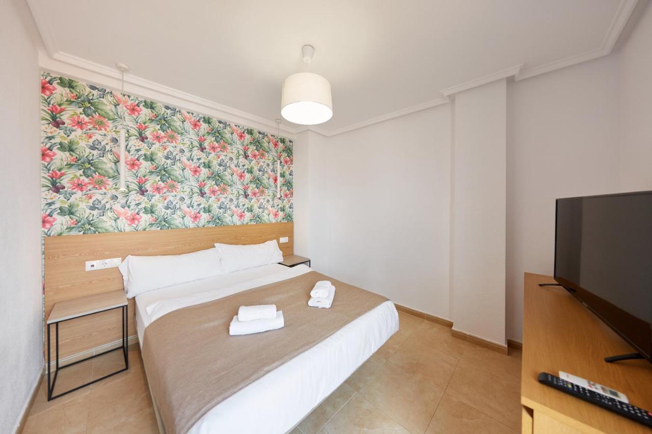 Apartamentos Wayteko Alicante Esterno foto