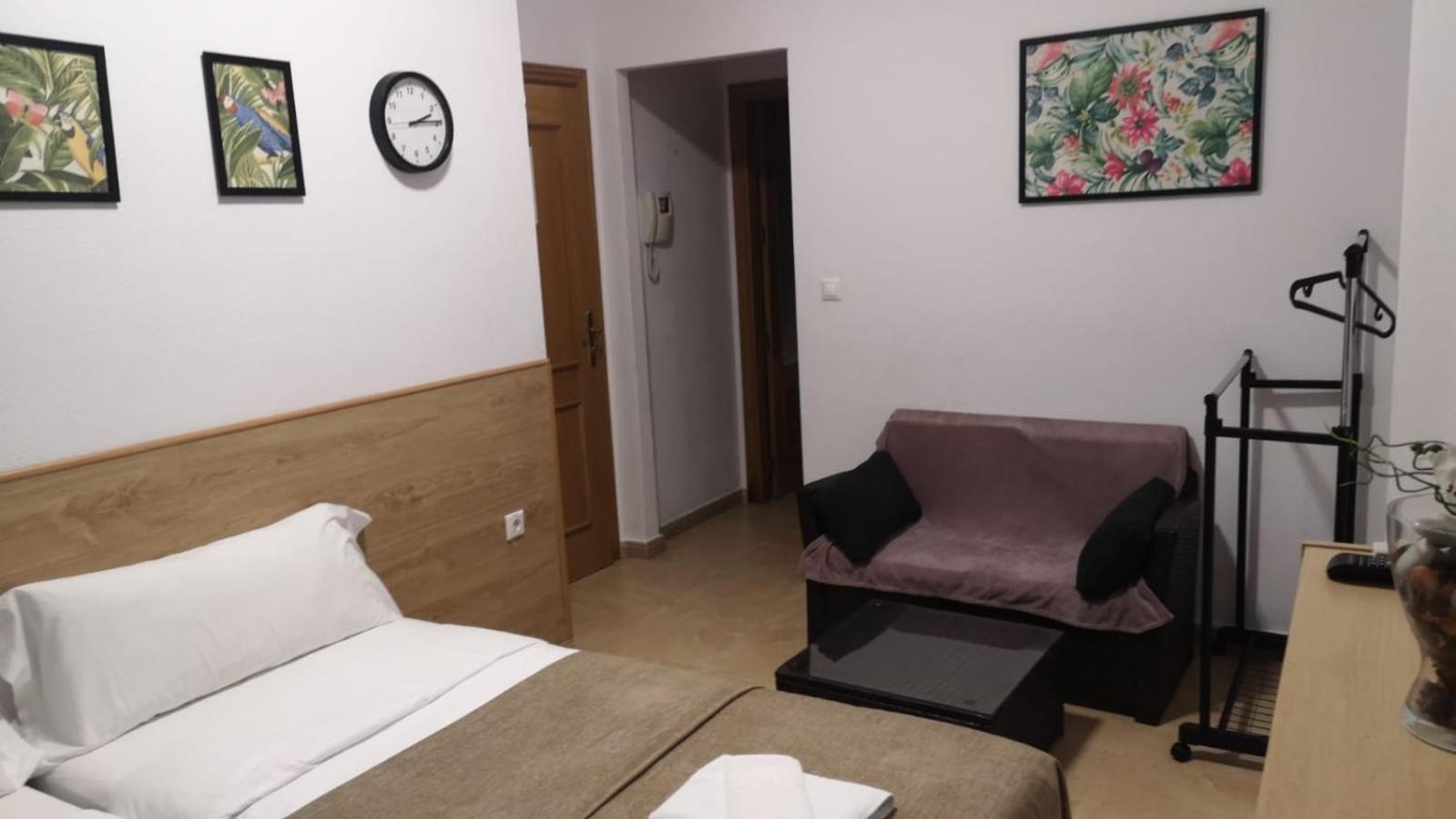 Apartamentos Wayteko Alicante Esterno foto